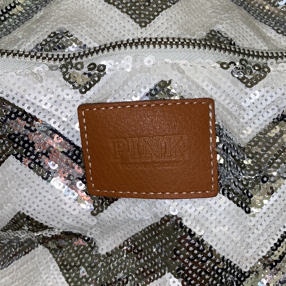 Victoria’s Secret PINK Silver and White Chevron Sequin Backpack - Picture 4 of 9